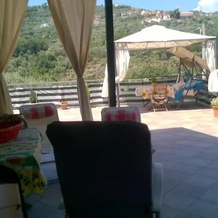 Bella Liguria Konukevi